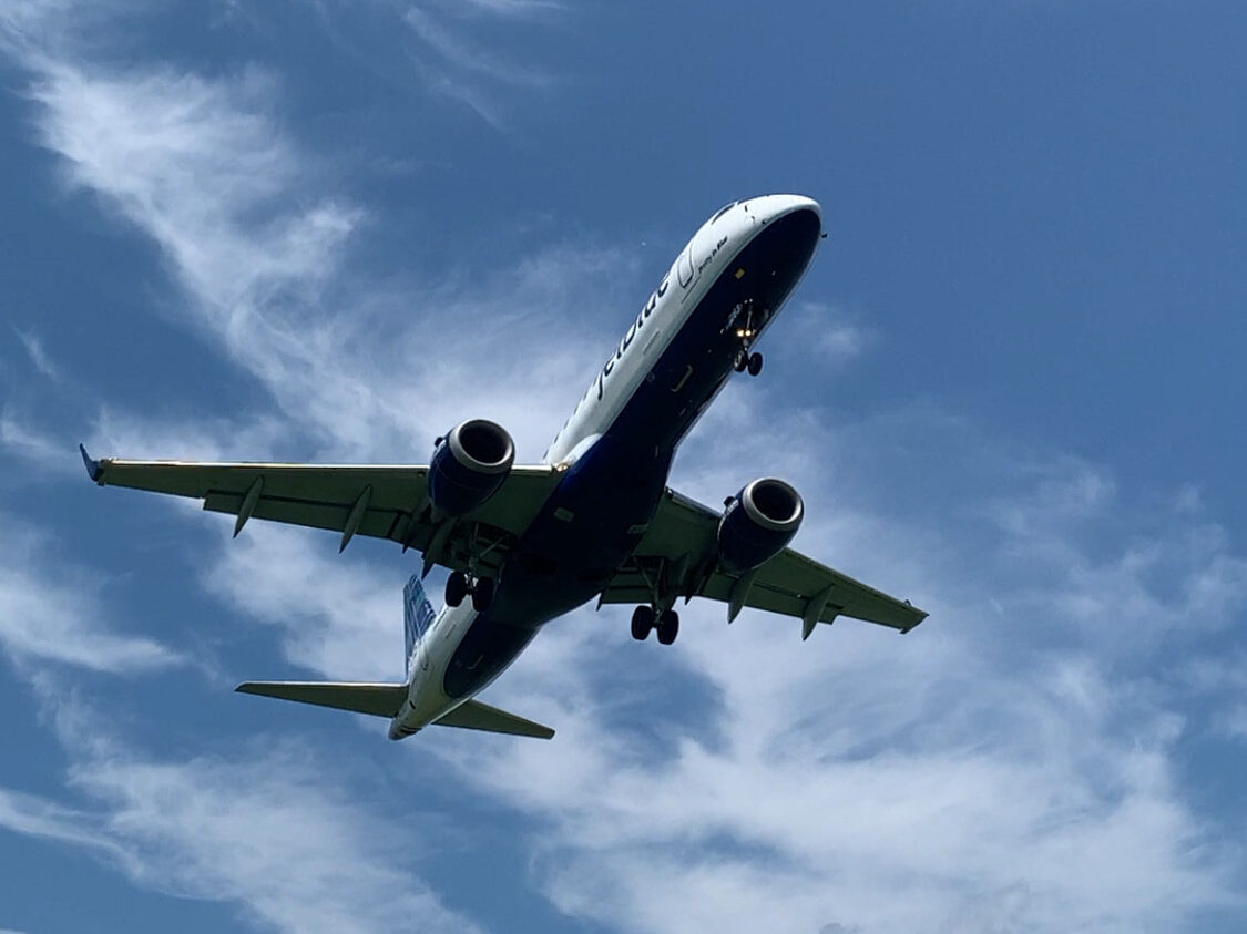 Gravelly Point Parkから見る飛行機