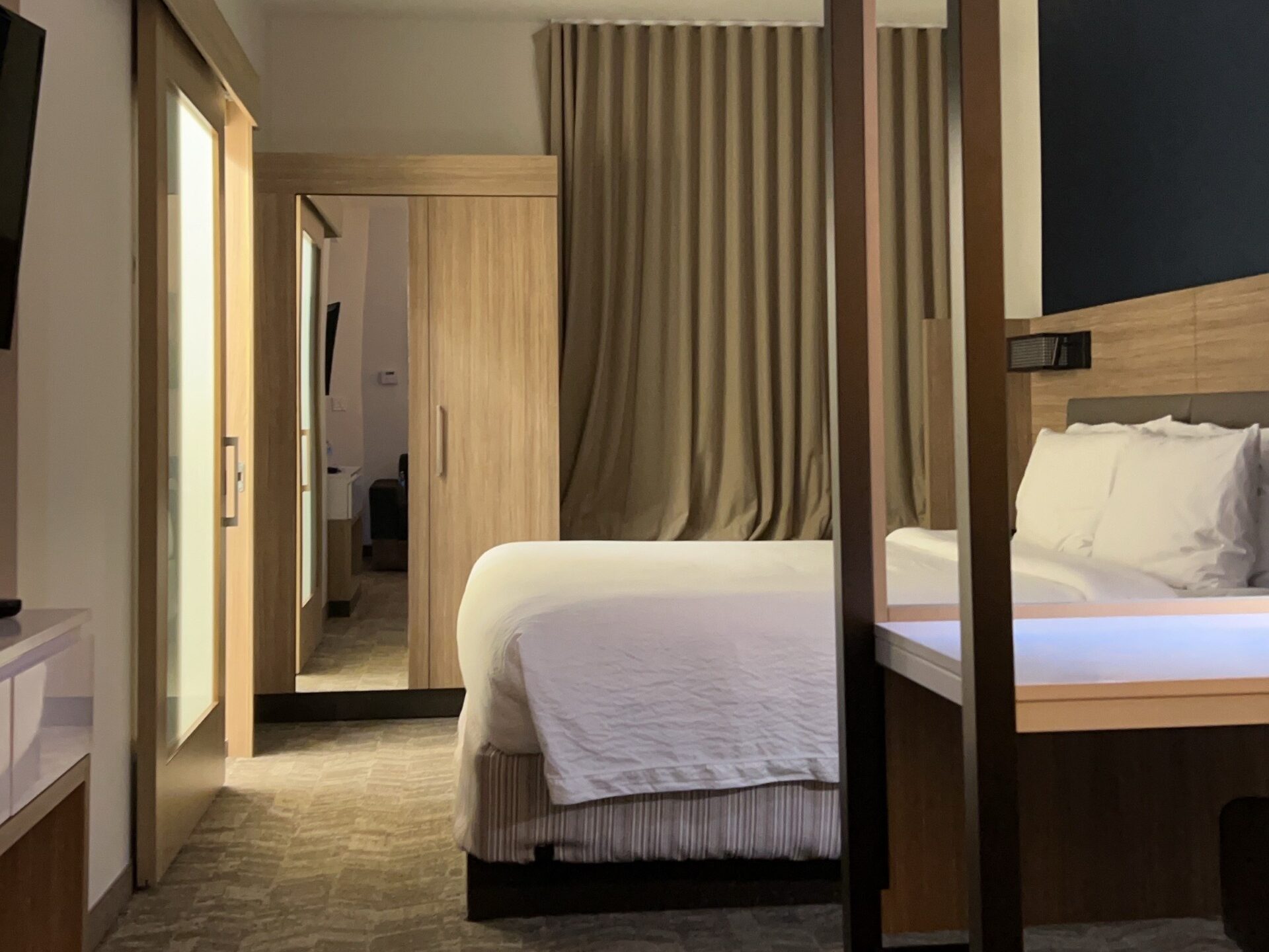 アメリカホテル　チップは必要？