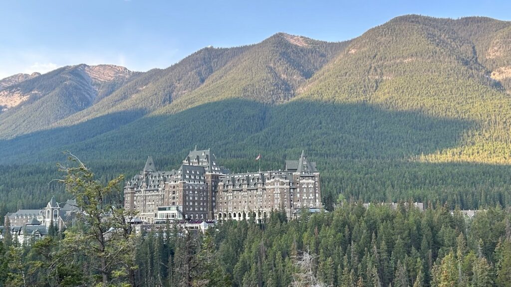 Banff Spring Hotel｜格式あるホテル